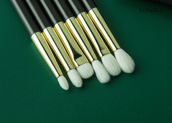Vonira Custom Groothandel Natuurlijk wit geitenhaar Vlak donkerbruin Handvat Klein Detail Oogblending Make-up Borstel