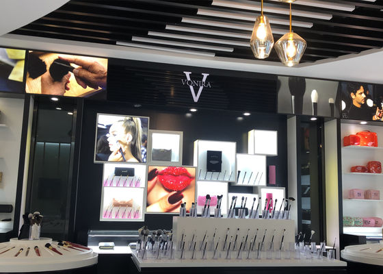 Bloost de Vonira Professionele Dubbele Gebeëindigde Make-up Borstel van Highlighter Bronzer van de Contourborstel de Tweezijdige met Zwarte Handvatten